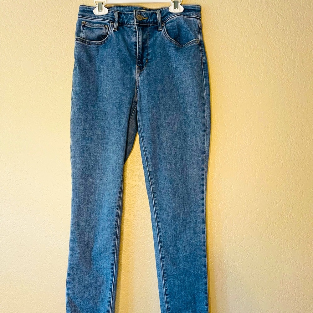 High Rise Skinny Jeans Levi’s size 28